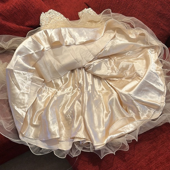 One used - Picture 7 of 17